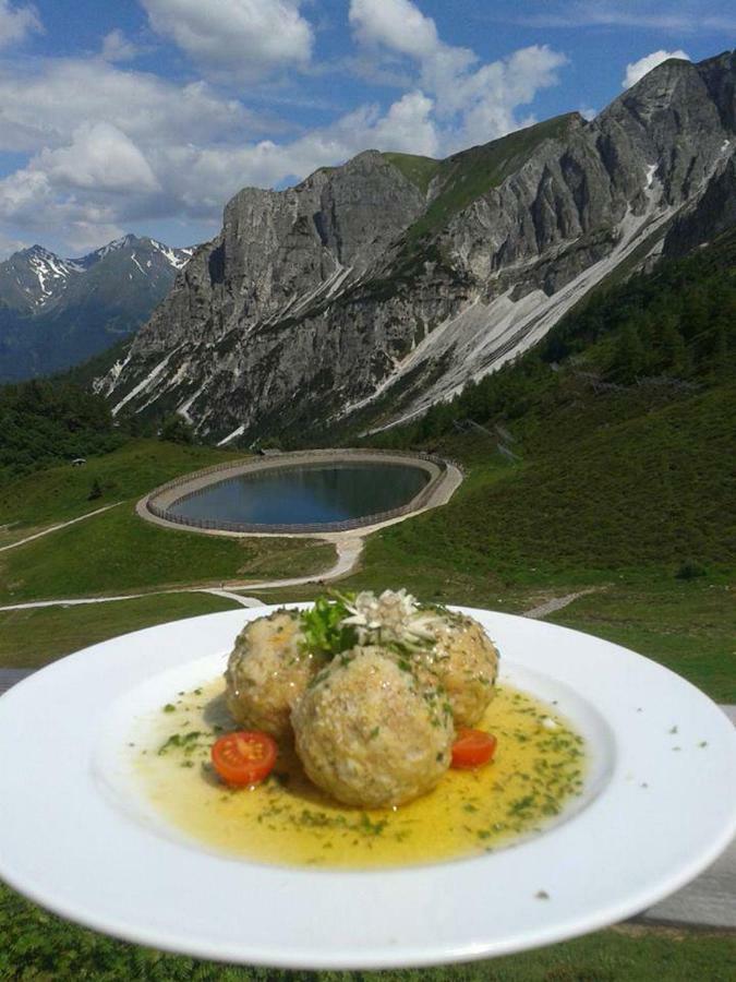Edelweisshuette Ladurns Hotel Fleres Exterior foto